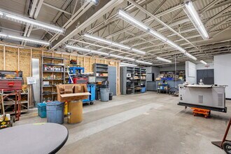 166 W Main St, Hillsborough, NH à vendre Photo intérieure- Image 1 de 9