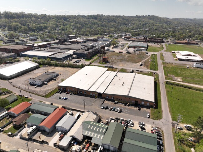 More details for 418-420 W Lake Ave, Rossville, GA - Industrial for Sale