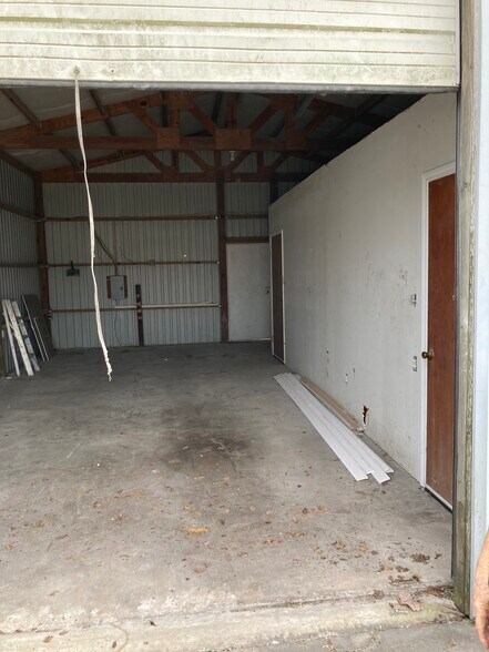 16190 Miller Rd, Houston, TX à louer - Photo du bâtiment - Image 3 de 19