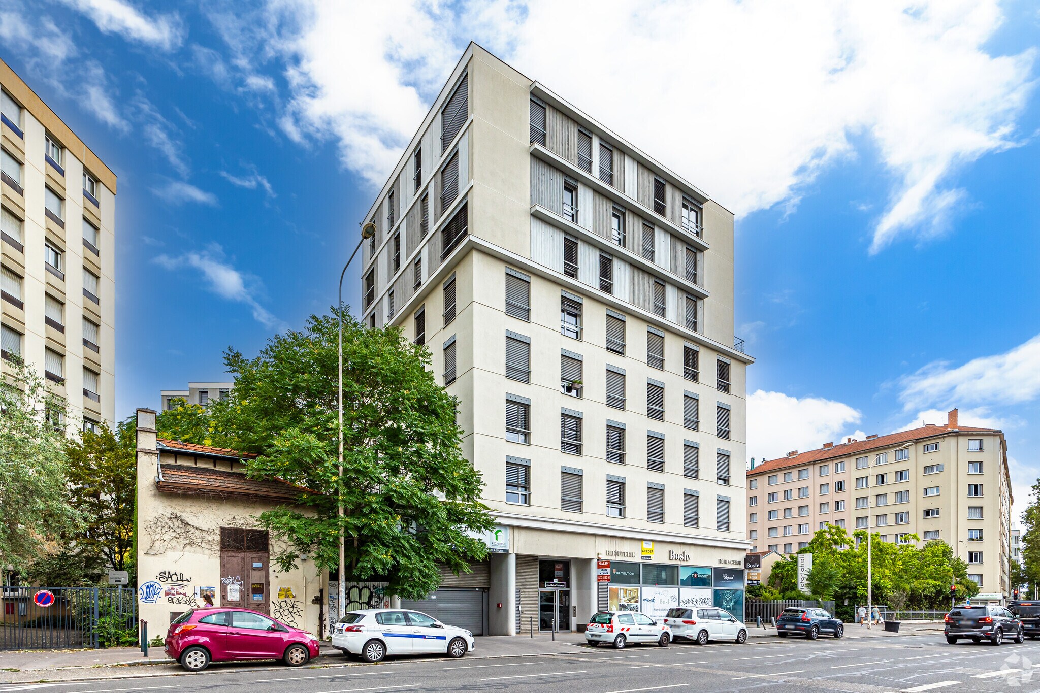 Commerce de détail dans Lyon à louer Photo du bâtiment- Image 1 de 2