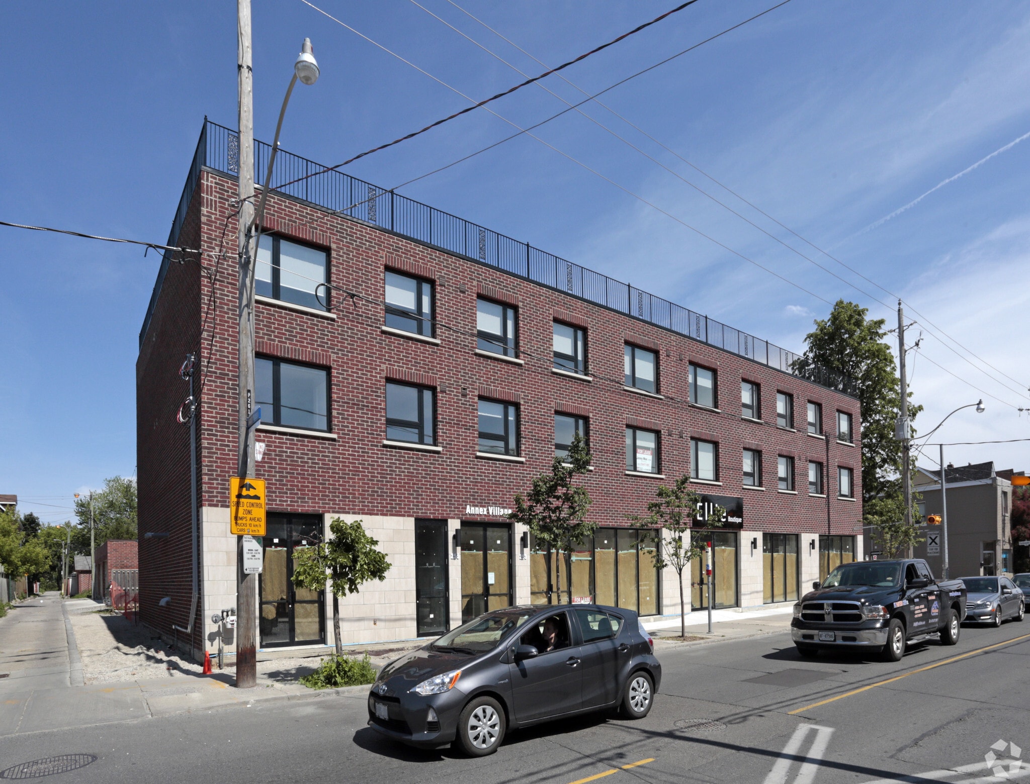 251-255 Christie St, Toronto, ON for sale Primary Photo- Image 1 of 1