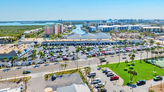 Plus de détails pour 7205 Estero Blvd, Fort Myers, FL - Commerce de détail à louer