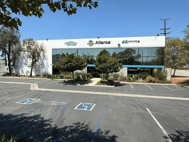 777 N Georgia Ave, Azusa, CA for sale - Building Photo - Image 1 of 2