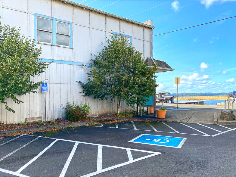 625 Nehalem Blvd, Wheeler, OR for sale - Building Photo - Image 2 of 10