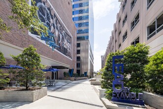 100 W Bay St, Jacksonville, FL for lease Interior Photo- Image 2 of 2