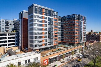 Plus de détails pour 205 E Grand River Ave, East Lansing, MI - Commerce de détail à louer