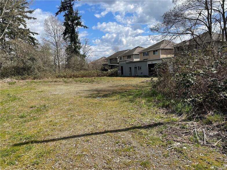316 Union Ave NE, Renton, WA à louer - Photo du bâtiment - Image 2 de 4