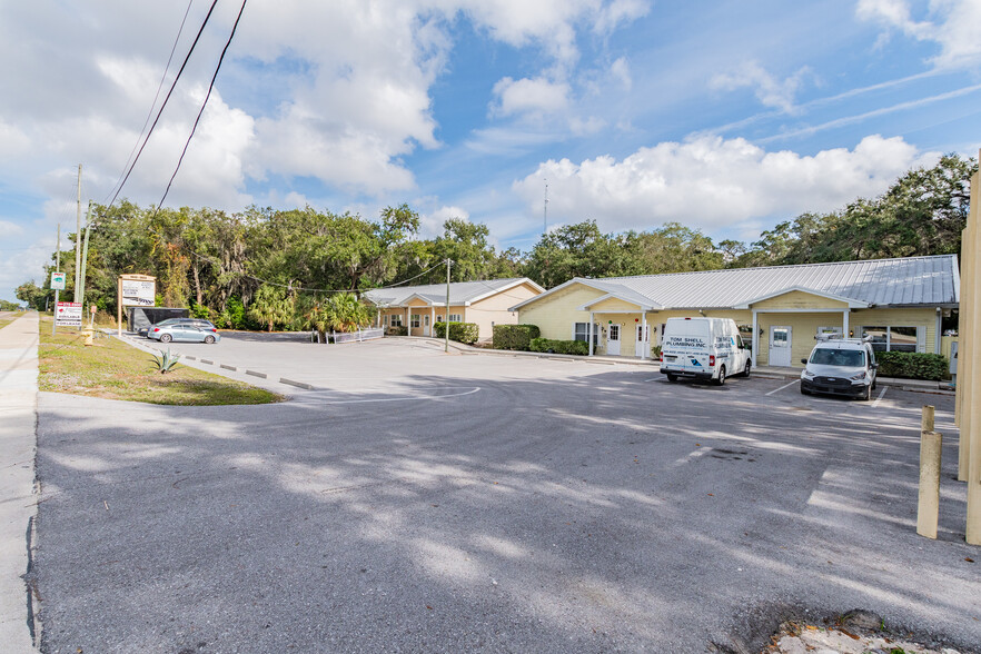 6616-6652 Rowan Rd, New Port Richey, FL à vendre - Photo du bâtiment - Image 1 de 1