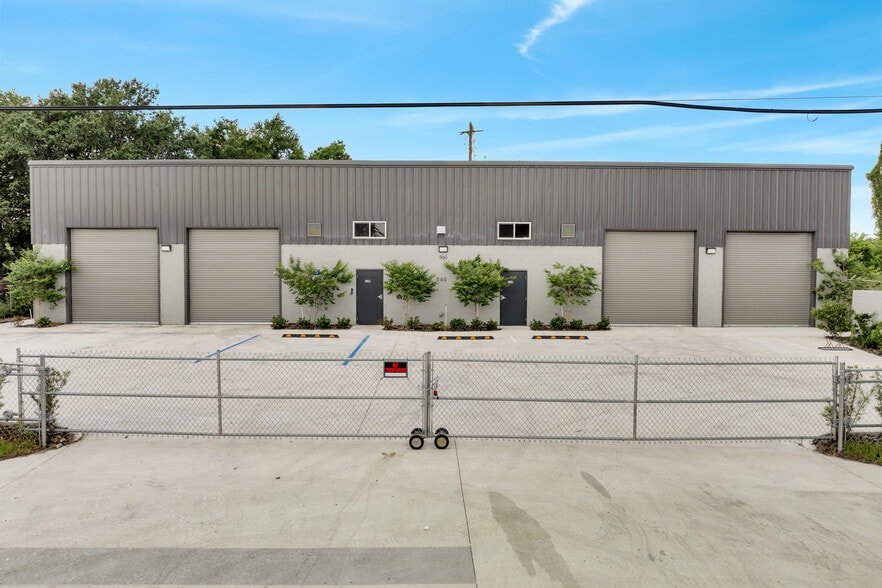 560 Barry St, Orlando, FL for sale - Building Photo - Image 1 of 28