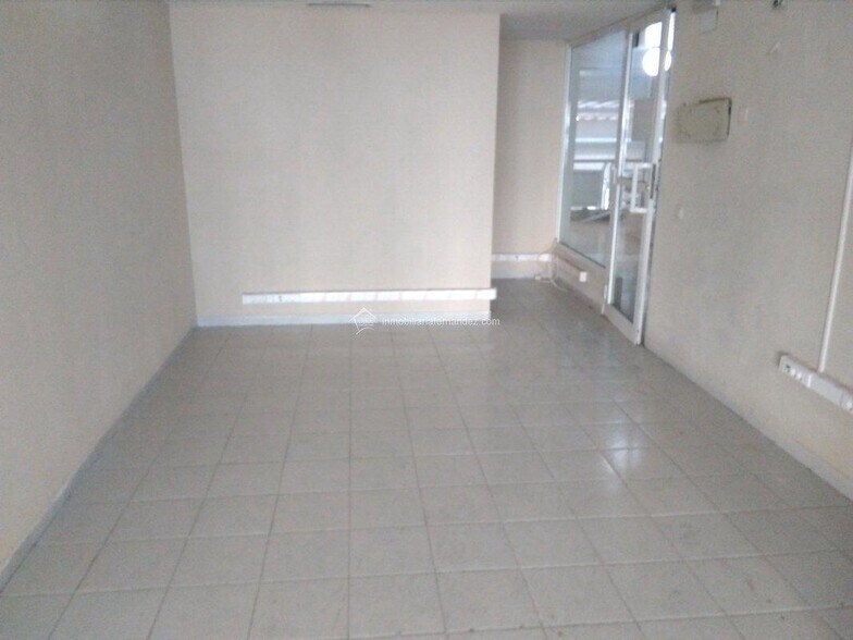 Retail in Cáceres, Cáceres for sale - Building Photo - Image 2 of 12