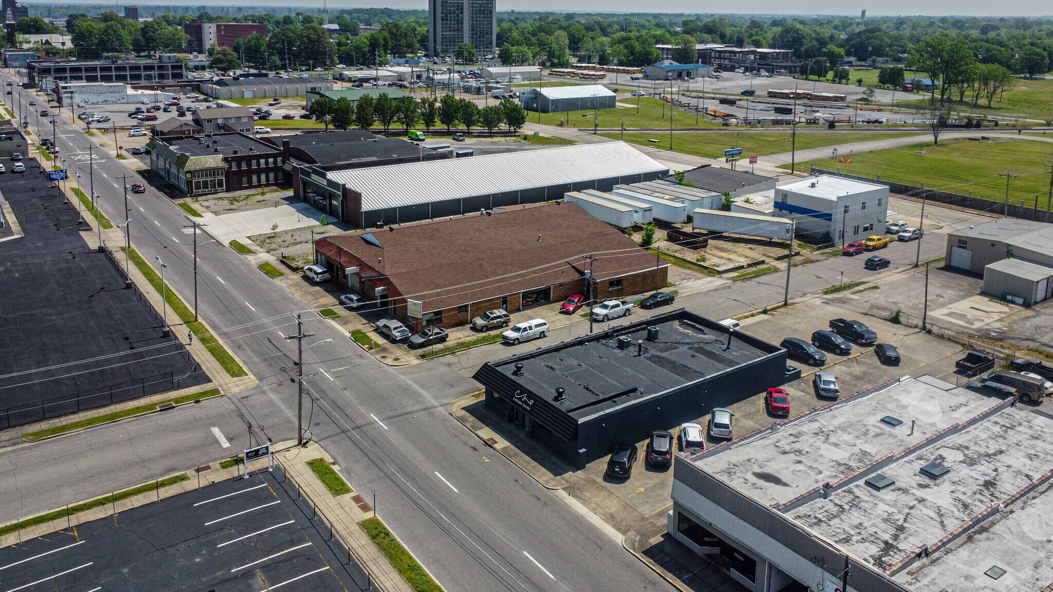 1200 Broadway St, Paducah, KY for lease Building Photo- Image 1 of 36