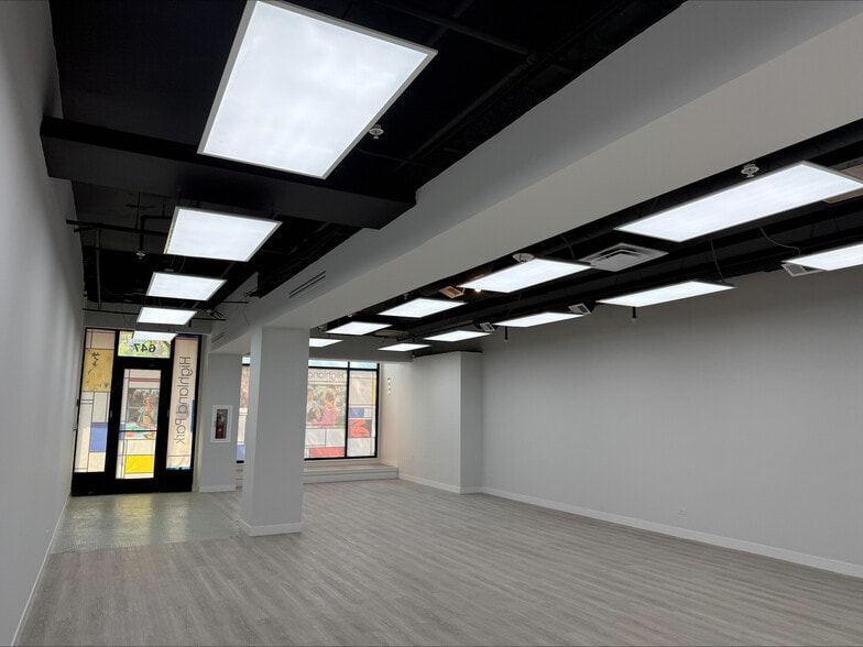 643 Central Ave, Highland Park, IL for lease - Building Photo - Image 2 of 7