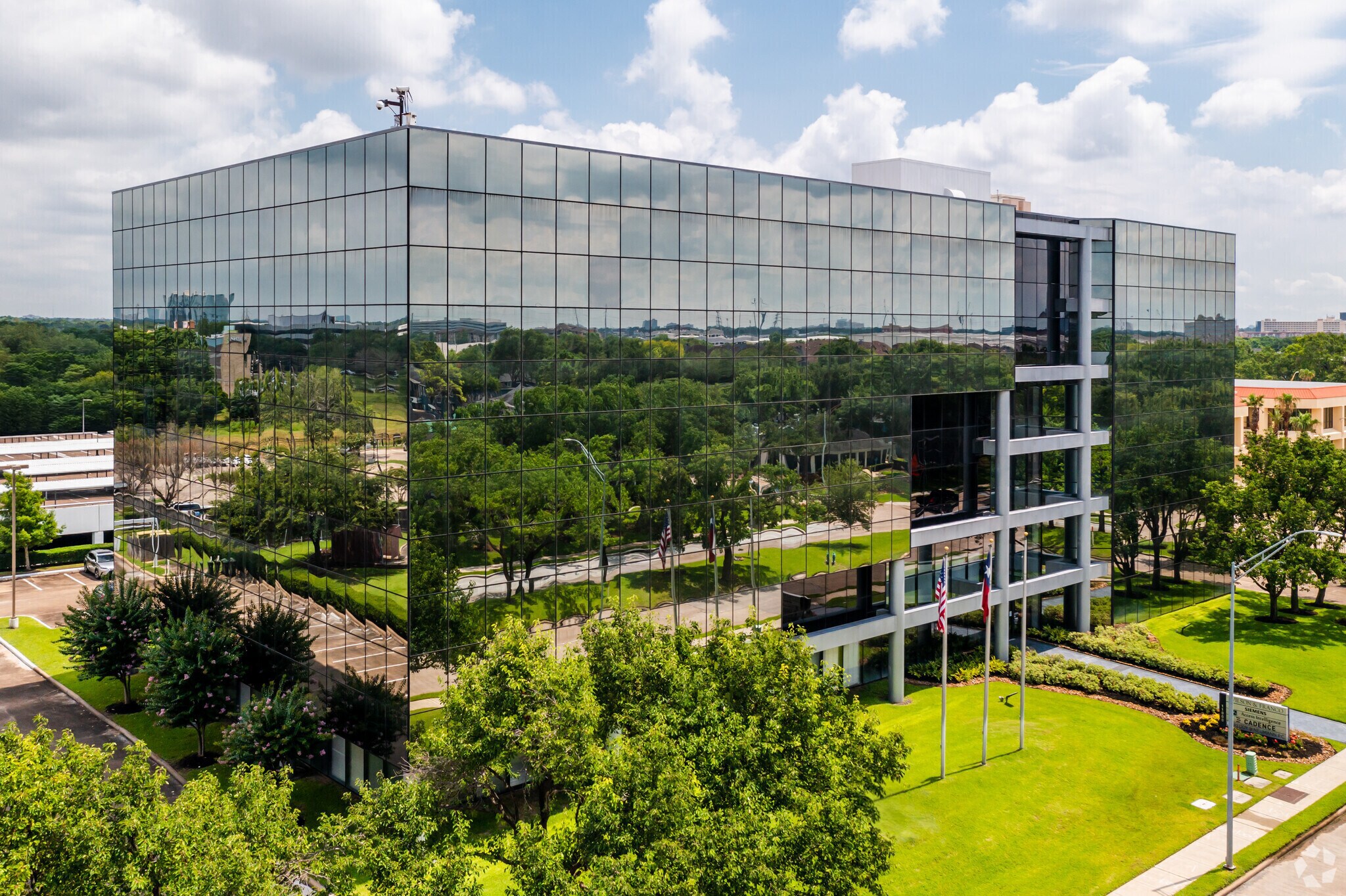 11000 Richmond Ave, Houston, TX à louer Photo du bâtiment- Image 1 de 18