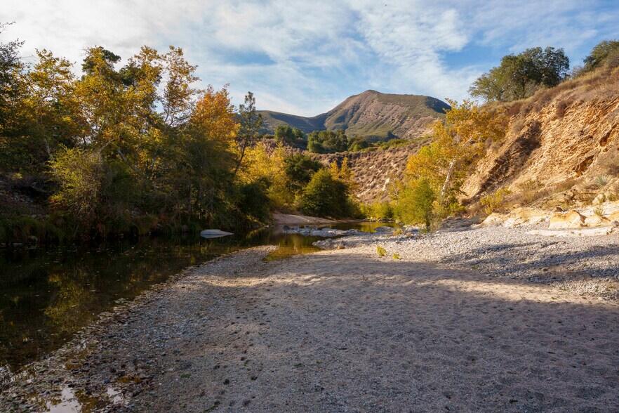 47275 Arroyo Seco Rd, Greenfield, CA à vendre - Photo du bâtiment - Image 3 de 21