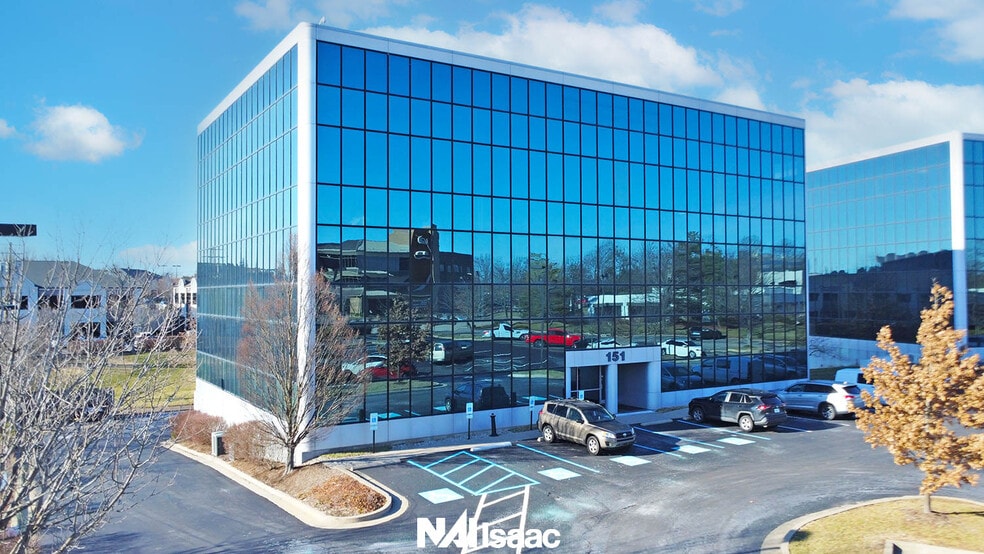 151 N Eagle Creek Dr, Lexington, KY for lease - Building Photo - Image 1 of 11