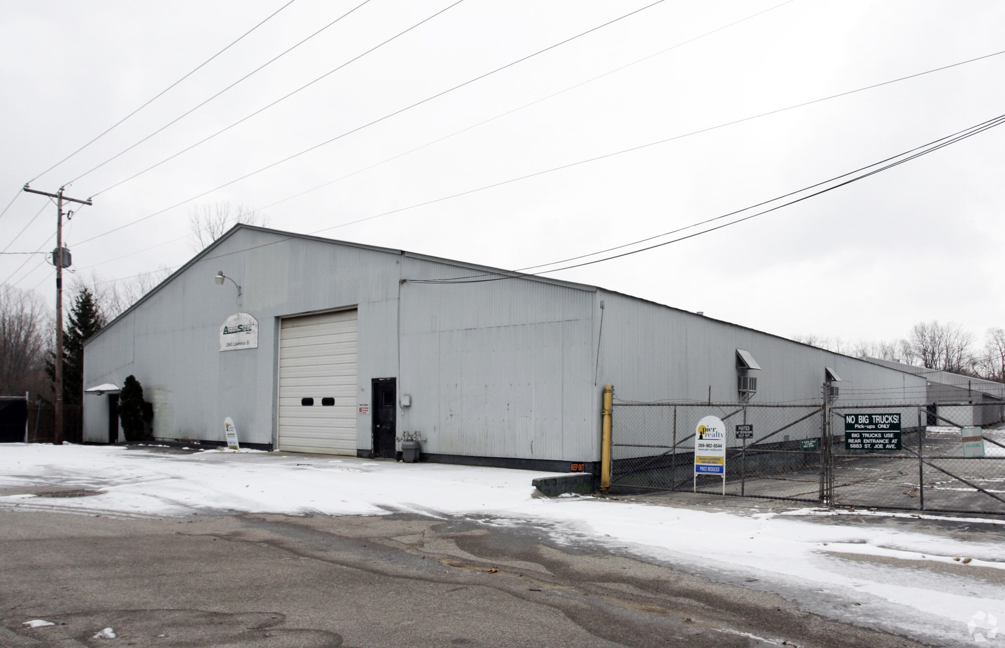 2660 Lawrence St, Stevensville, MI for sale Primary Photo- Image 1 of 12
