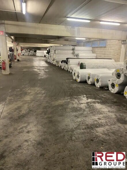 Industrial in Aubagne for lease - Building Photo - Image 2 of 3