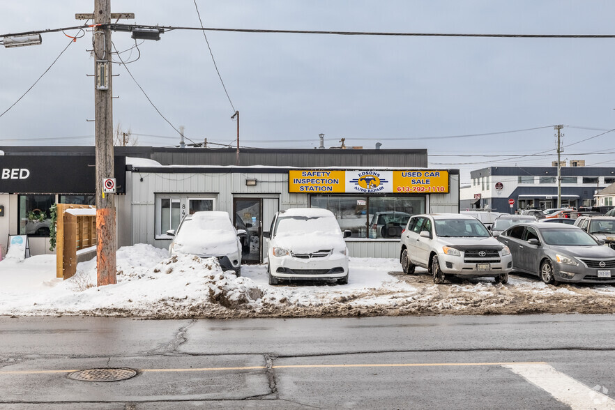 842 Clyde Ave, Ottawa, ON for sale - Building Photo - Image 2 of 3