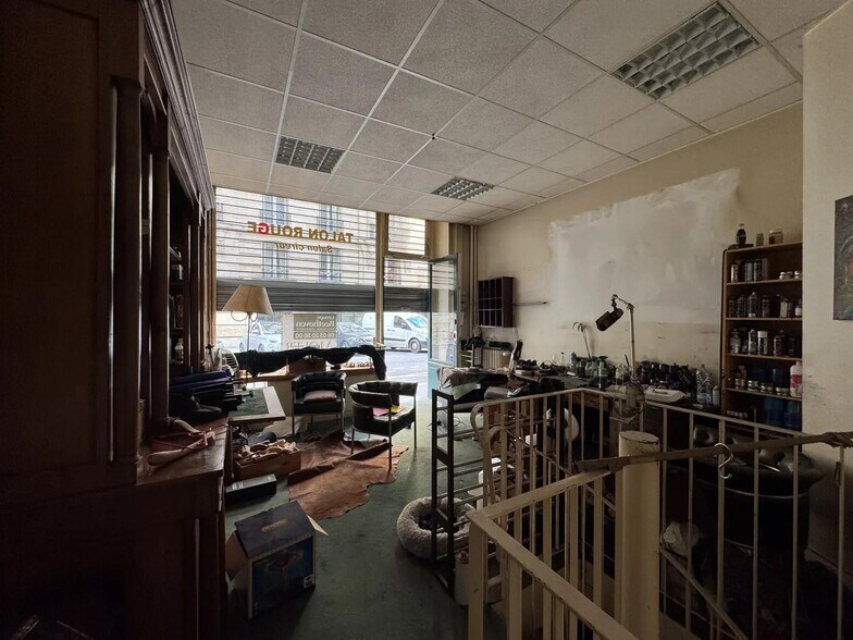 10 Rue Du Laos, Paris for lease - Interior Photo - Image 3 of 7