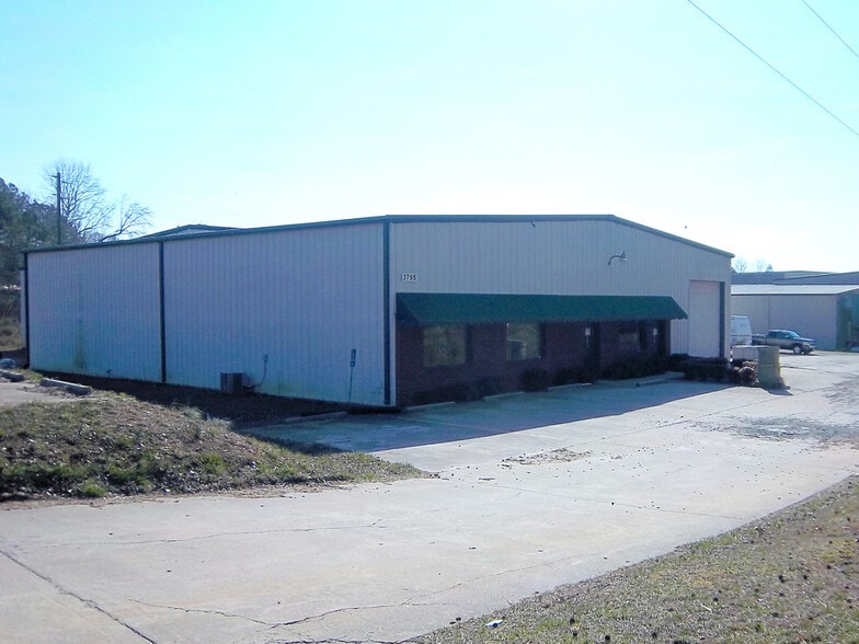 3795 Evans Rd, Cumming, GA for lease - Building Photo - Image 2 of 27