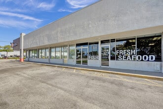 3908 NW 19th St, Lauderhill, FL for lease Building Photo- Image 2 of 3