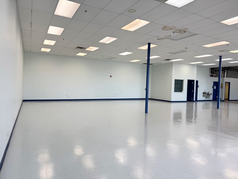 102 W 1180 N, Tooele, UT à louer - Photo intérieure - Image 3 de 7