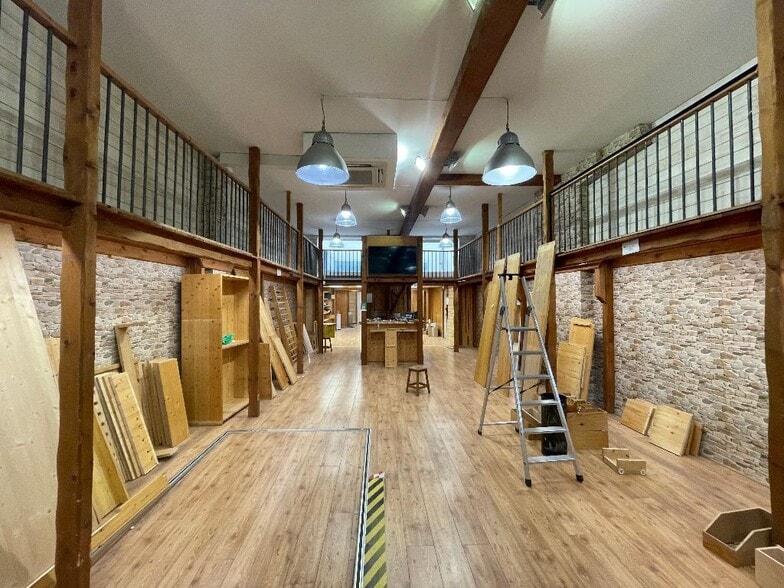 57 Cours De La Liberté, Lyon for lease - Interior Photo - Image 2 of 7