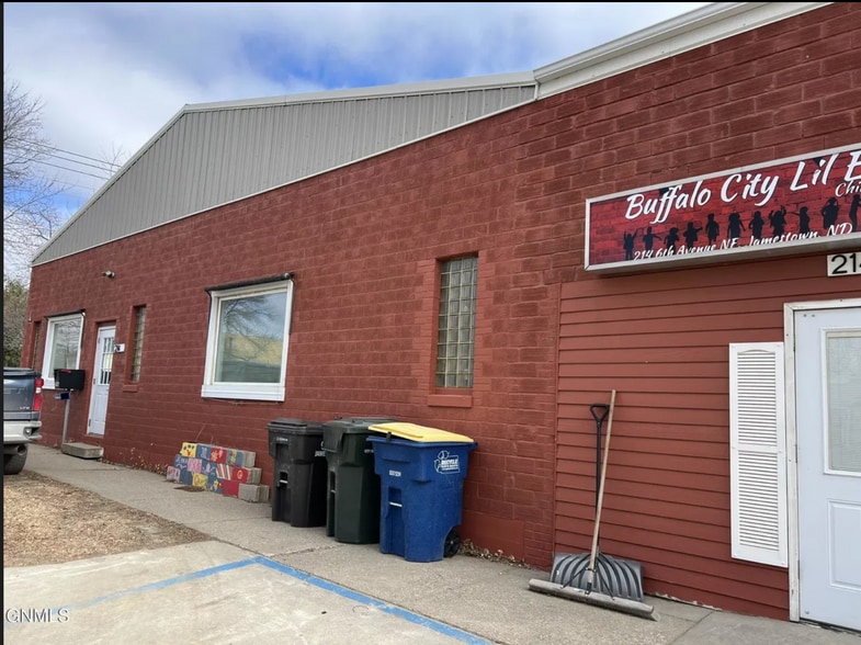 214 6th Ave NE, Jamestown, ND for sale - Building Photo - Image 1 of 41