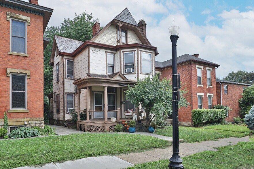 51 Clark Pl, Columbus, OH à vendre - Photo du bâtiment - Image 2 de 31