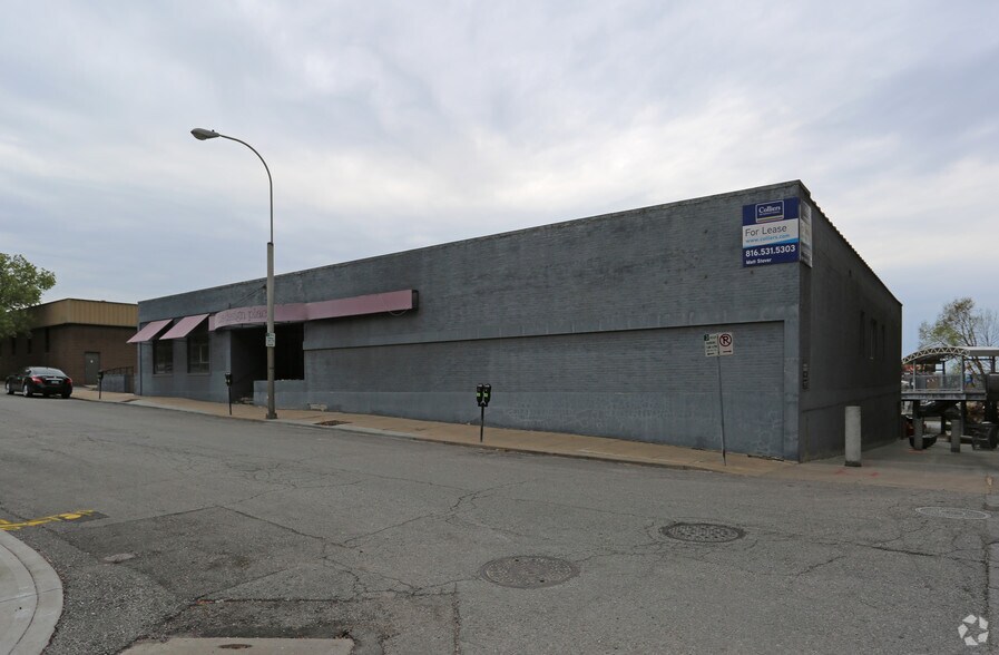 420 W 7th St, Kansas City, MO à vendre - Photo du bâtiment - Image 2 de 5