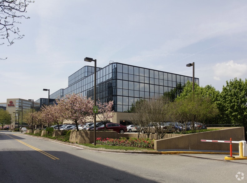 200 First Stamford Pl, Stamford, CT for lease - Building Photo - Image 1 of 20