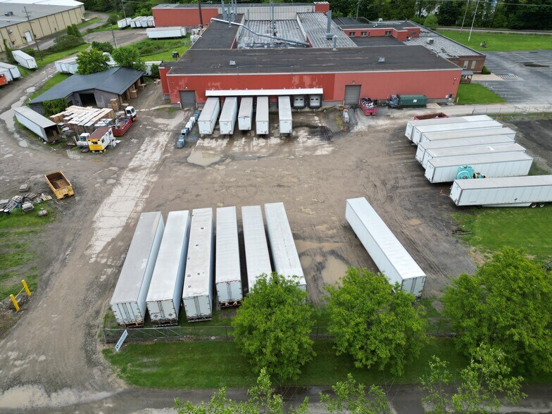 304 Main Ave, Warren, PA à vendre - Photo du bâtiment - Image 2 de 9