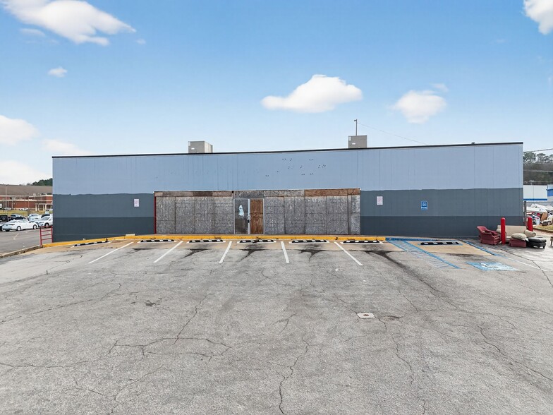 1121 Huffman Rd, Birmingham, AL à vendre - Photo du bâtiment - Image 2 de 12