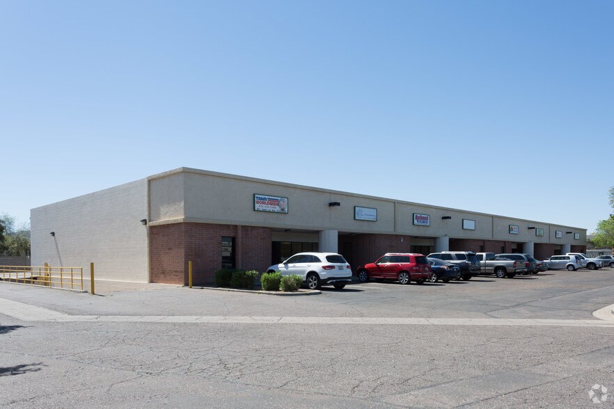 3837 E Wier Ave, Phoenix, AZ for lease - Primary Photo - Image 1 of 10