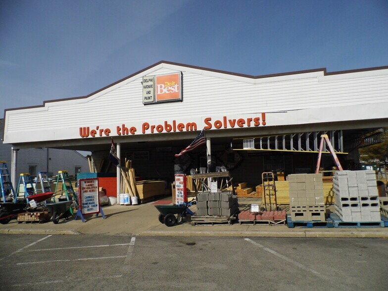 215 W Franklin St, Delphi, IN à vendre - Photo principale - Image 1 de 19