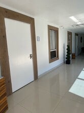 11575 US Route 1, Palm Beach Gardens, FL for lease Interior Photo- Image 2 of 10