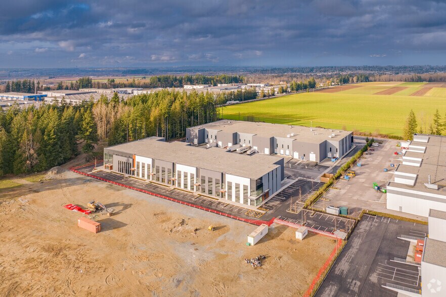 19288 36 Ave, Surrey, BC à vendre - Aérien - Image 2 de 4