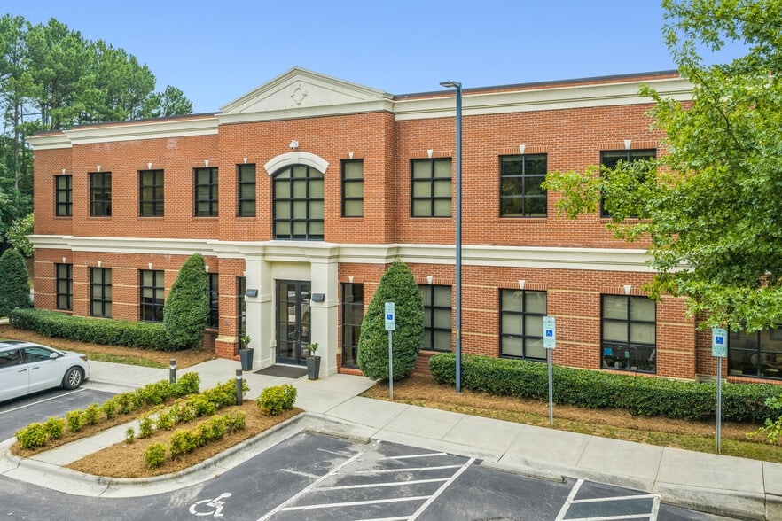 720 Corporate Center Dr, Raleigh, NC for sale - Building Photo - Image 3 of 6