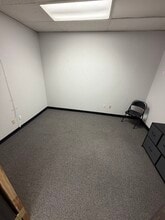 2755-2795 E Desert Inn Rd, Las Vegas, NV à louer Photo intérieure- Image 1 de 1