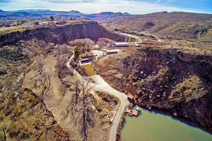 1700 S Shangri-La Ln, Toquerville, UT for sale - Primary Photo - Image 1 of 1