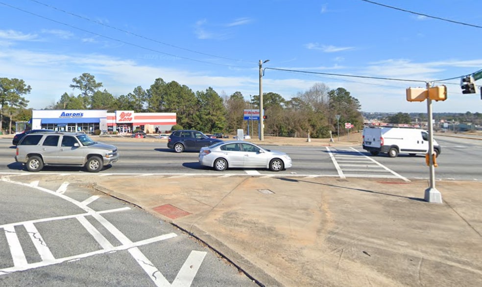 4696 Log Cabin Dr, Macon-Bibb, GA for lease - Building Photo - Image 3 of 11