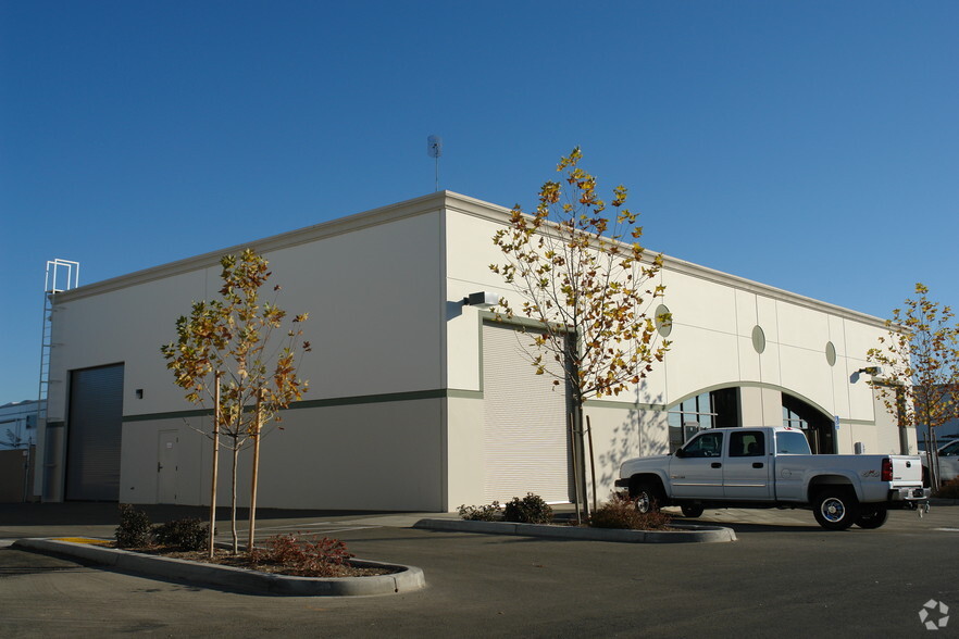 4221 Duluth Ave, Rocklin, CA for lease - Primary Photo - Image 1 of 3