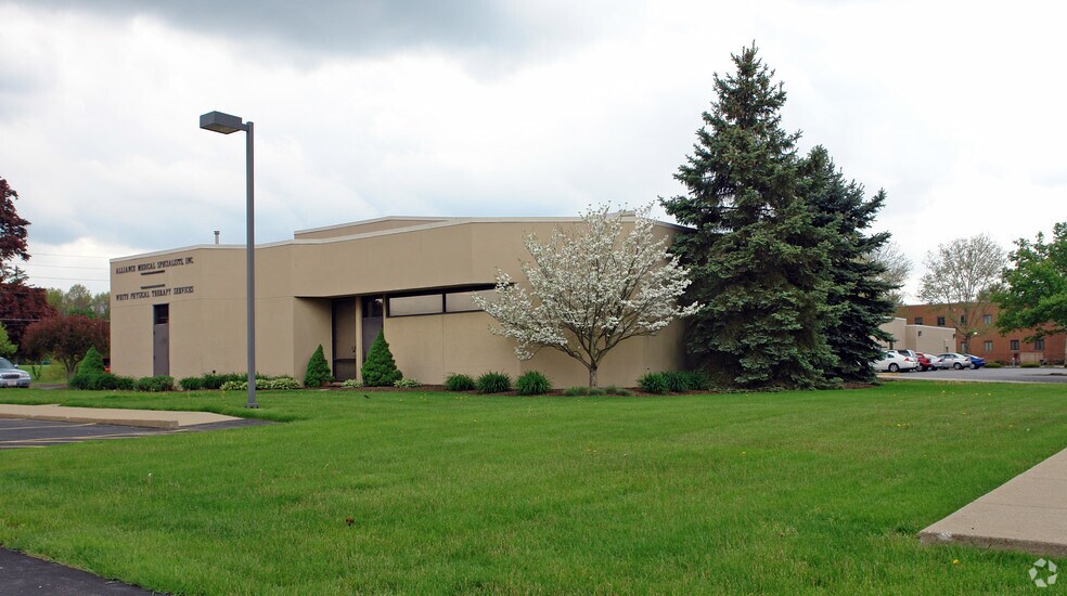 75 Glamorgan St, Alliance, OH à vendre - Photo du bâtiment - Image 3 de 6