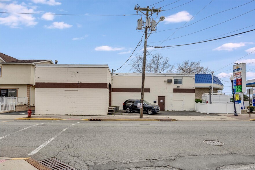 16-20 Main Ave, Wallington, NJ à vendre - Photo du bâtiment - Image 2 de 10