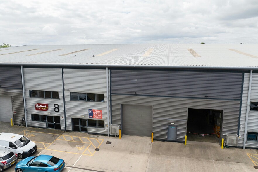 4-9 Drakes Dr, Long Crendon for lease - Building Photo - Image 3 of 12