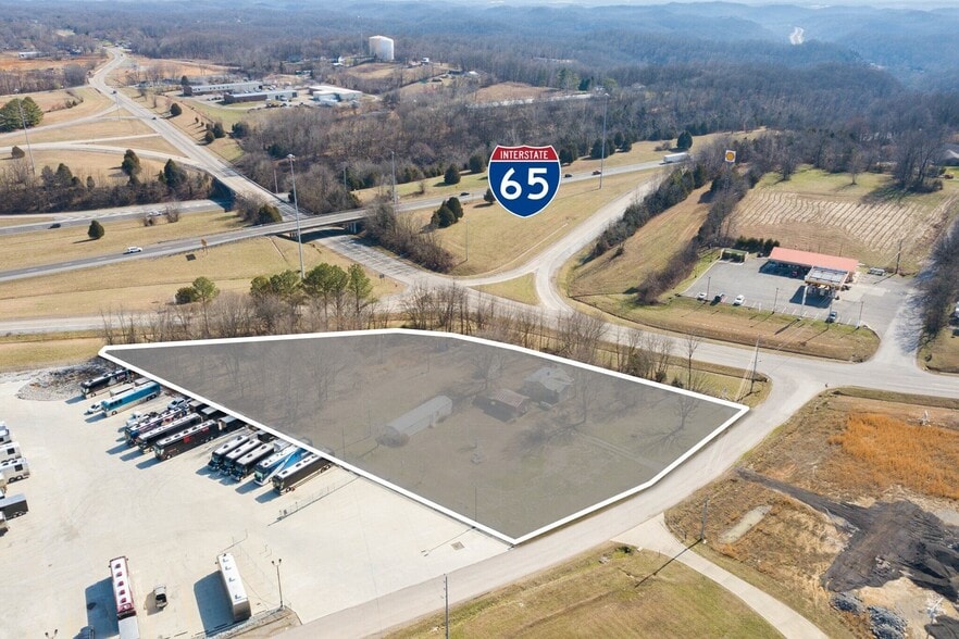 2135 Ted Dorris Rd, Goodlettsville, TN à vendre - Photo du bâtiment - Image 3 de 9