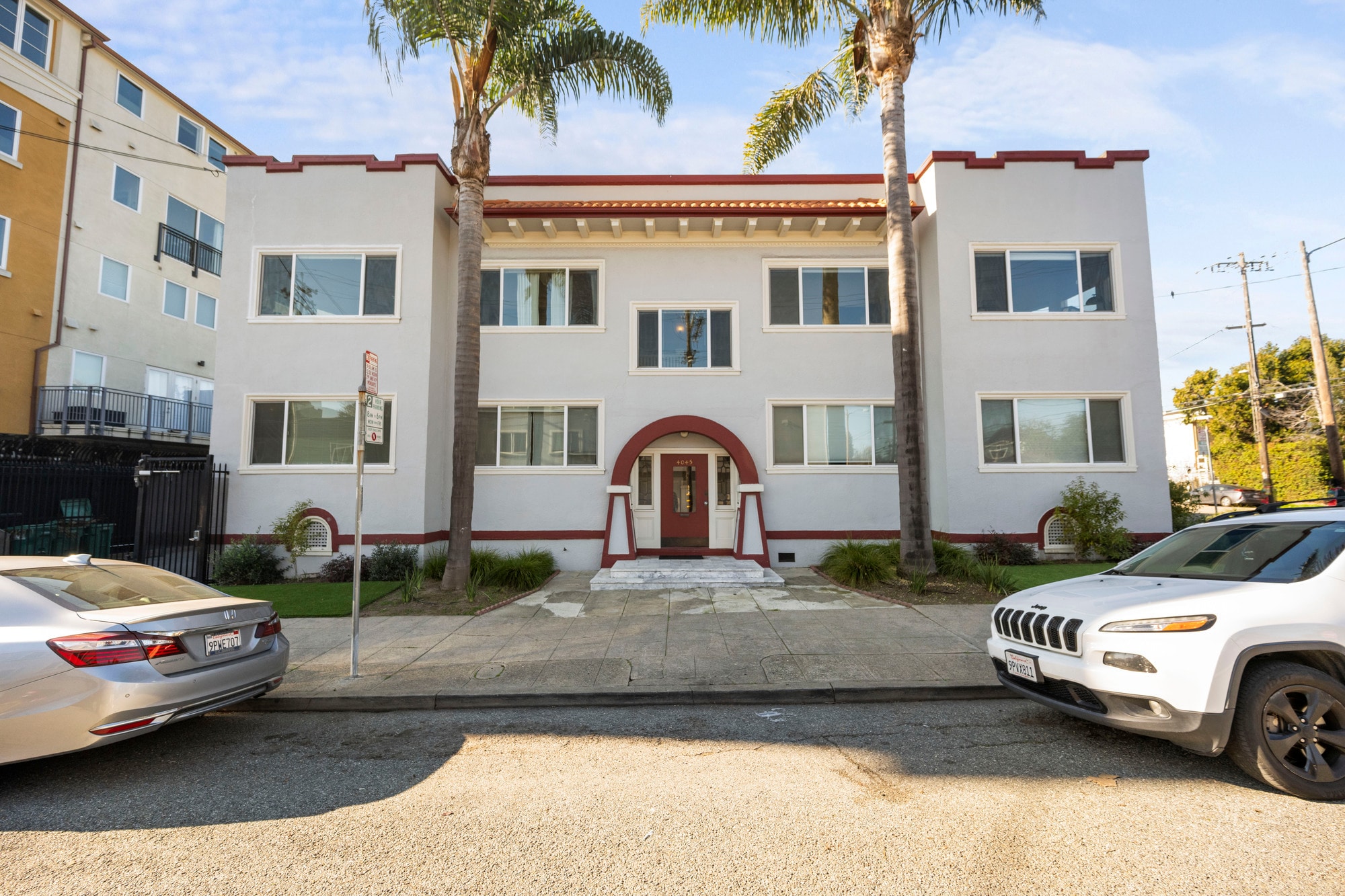 4045 Manila Ave, Oakland, CA for sale Primary Photo- Image 1 of 60