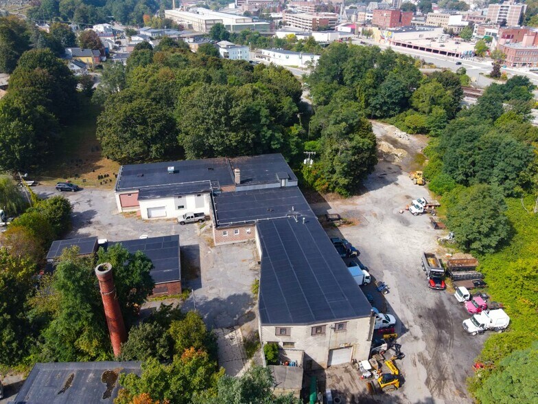 75 Walnut St, Fitchburg, MA à louer - Photo du bâtiment - Image 2 de 29