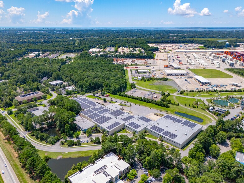 450 Wando Park Blvd, Mount Pleasant, SC à vendre - Photo du bâtiment - Image 3 de 9