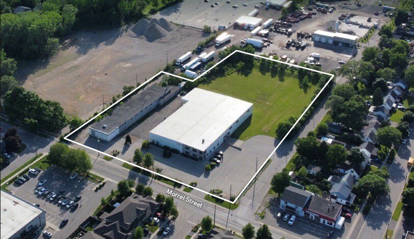 Madock Manufacturing portfolio of 2 properties for sale on LoopNet.ca - Building Photo - Image 1 of 5